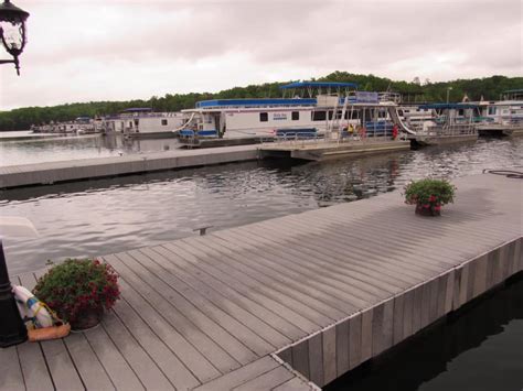 Holly bay marina - Holly Bay Marina is located at 247 Holly Bay Marina in London, Kentucky 40744. Holly Bay Marina can be contacted via phone at (606) 864-6542 for pricing, hours and directions.